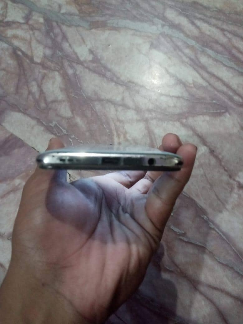 OPPO Reno 2f 6