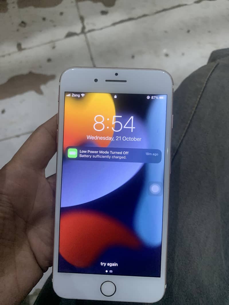 Apple iPhone 7 Plus 0