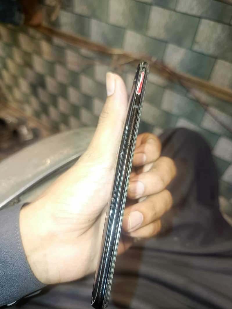 One Plus 6T 4