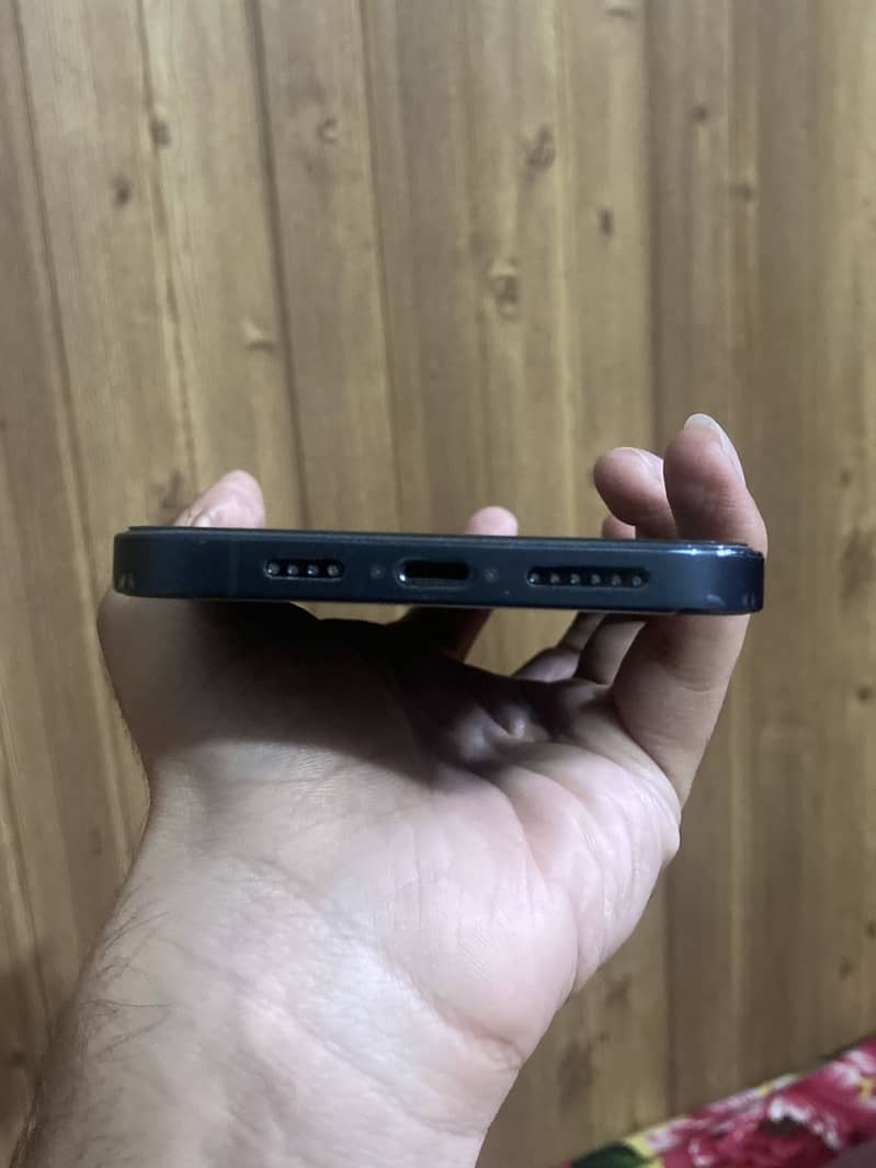 Apple iPhone 12 Pro Max 4