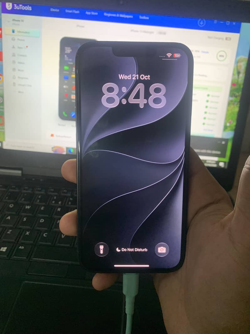IPhone 13 jv 1