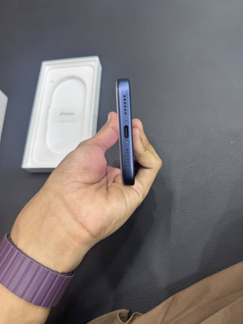 Apple iPhone 17 Pro Max 6