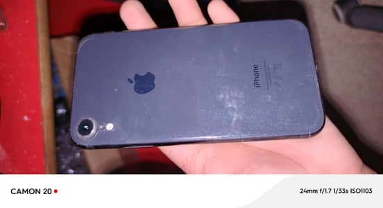 Apple iPhone XR