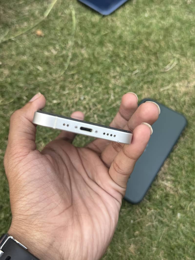 Apple iPhone 12 mini 11