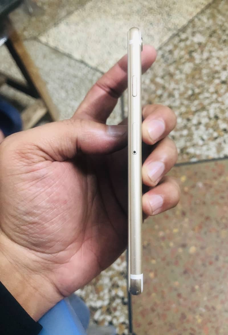 Apple iPhone 6 3