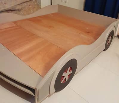 car bed QUEEN Size can be coloured in any shade