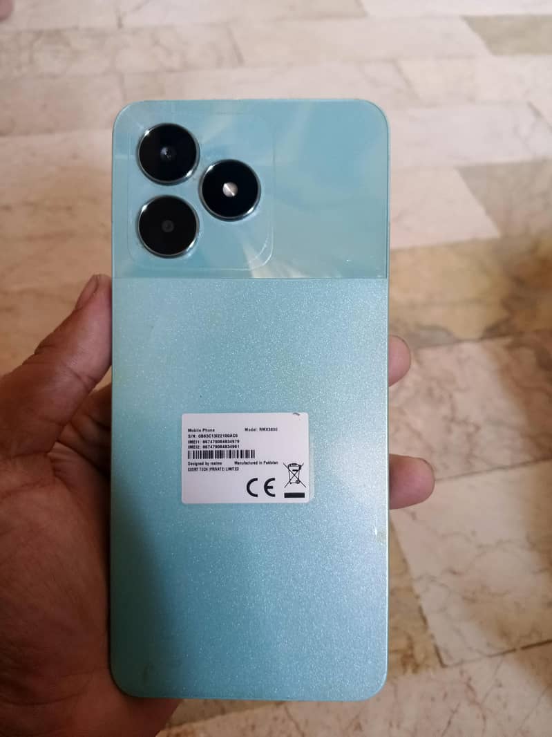 Realme C51 0