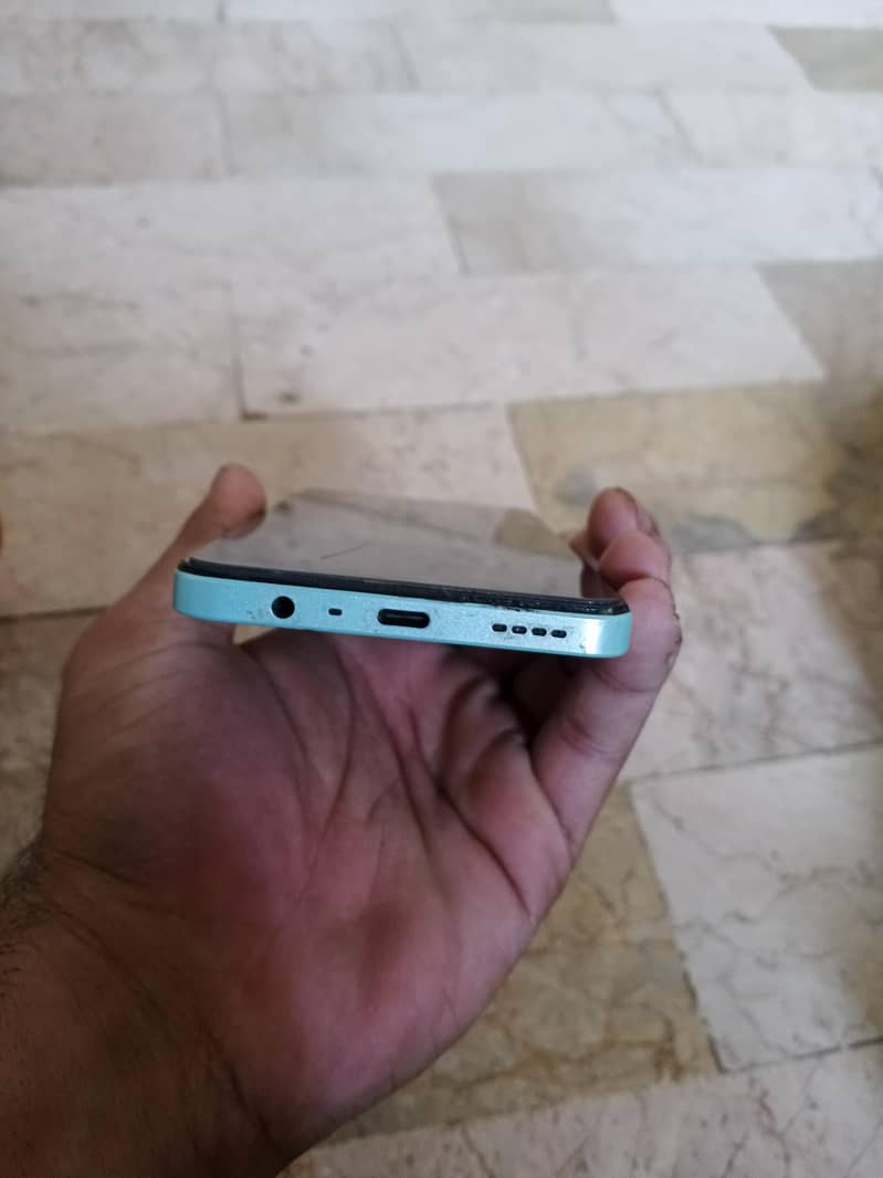 Realme C51 3