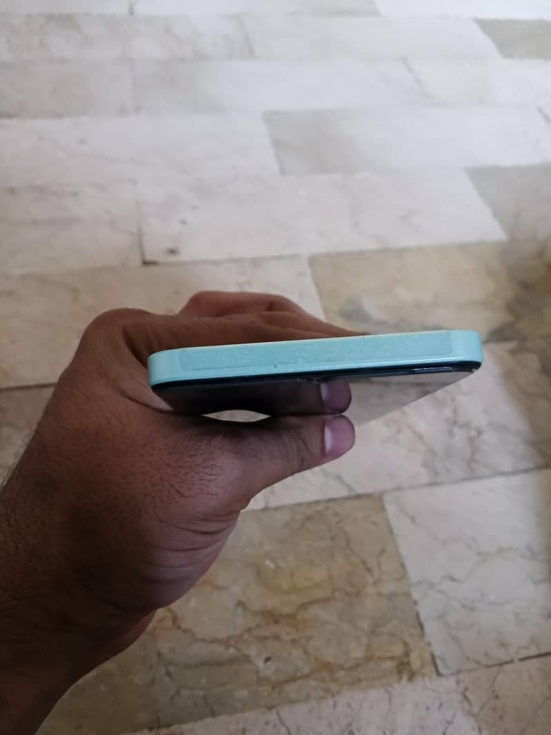 Realme C51 4
