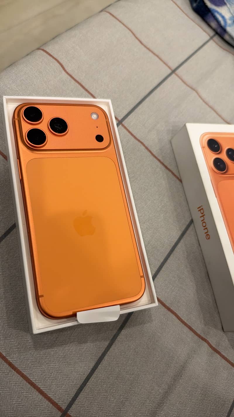 Apple iPhone 17 Pro Max 6