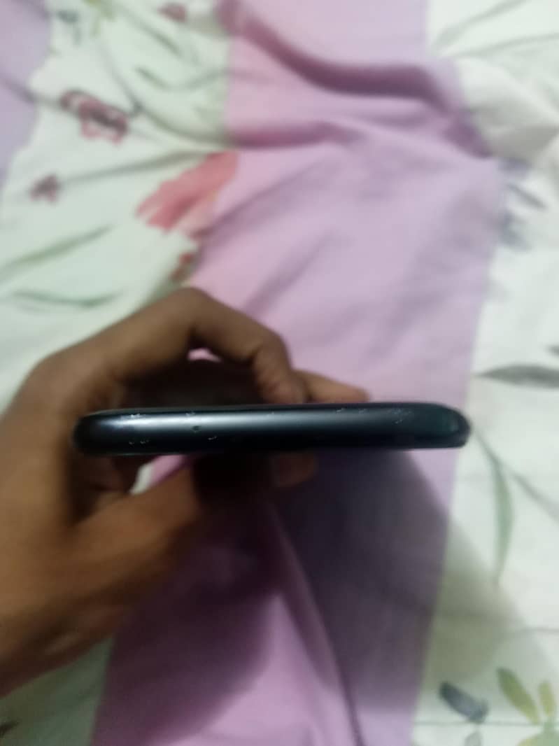One Plus 6T 3