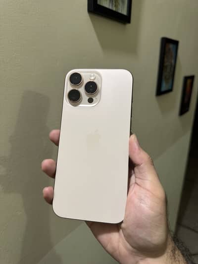 Apple iPhone 16 Pro Max