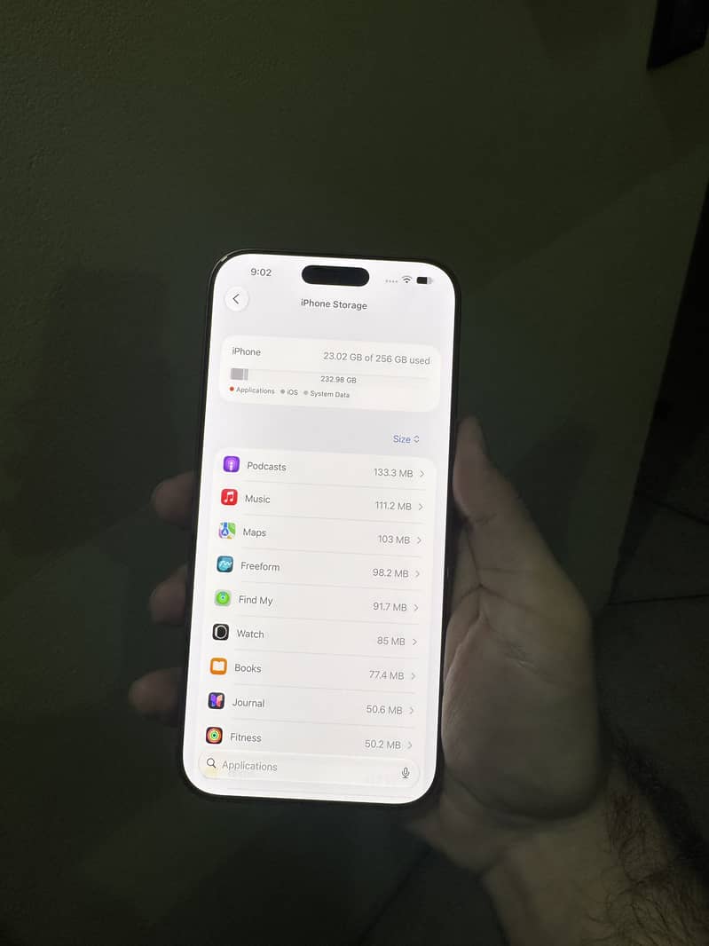 Apple iPhone 16 Pro Max 8