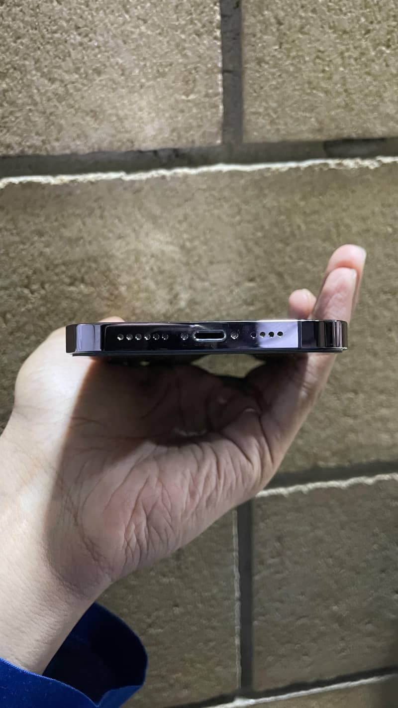 Apple iPhone 14 Pro Max 4