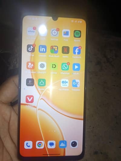 Vivo Y04 with box