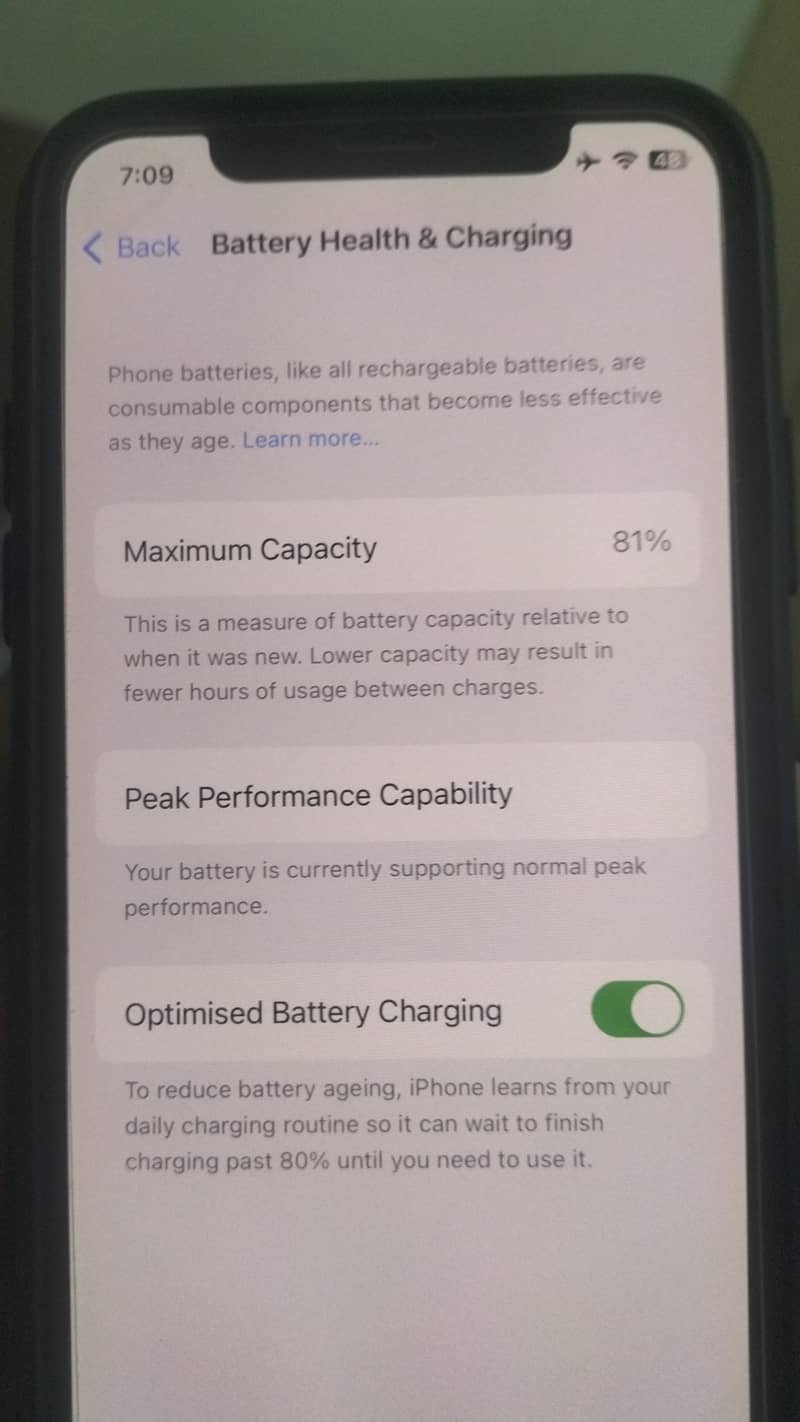Apple iPhone X 4