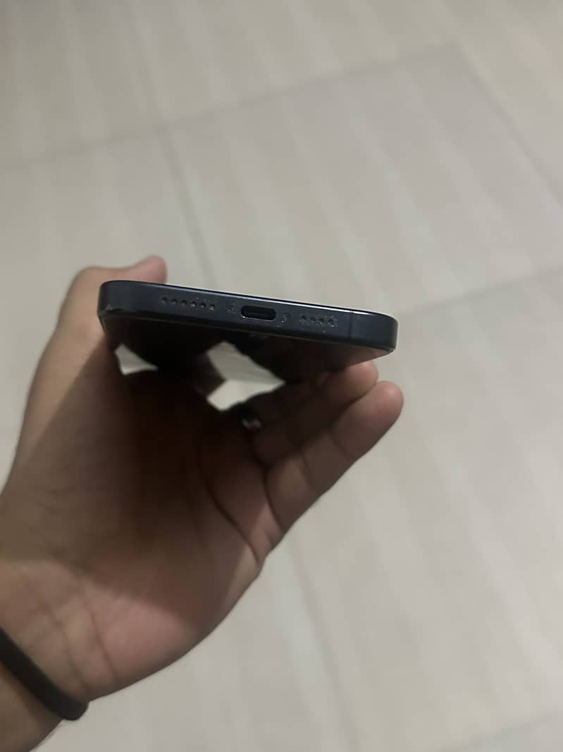 Iphone 15 pro max JV 5