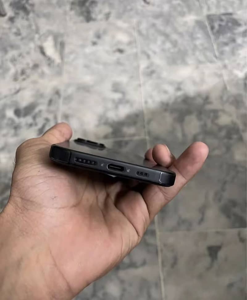 Apple iPhone 15 1
