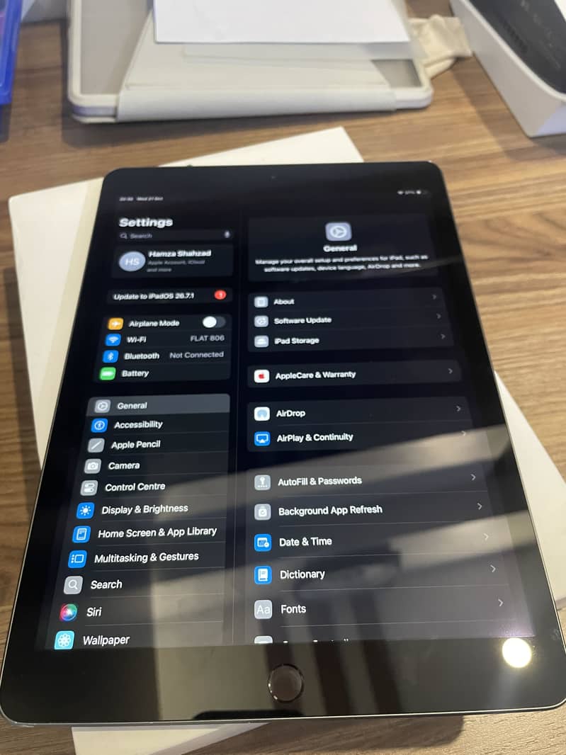 IPAD 8th GENERATION 7