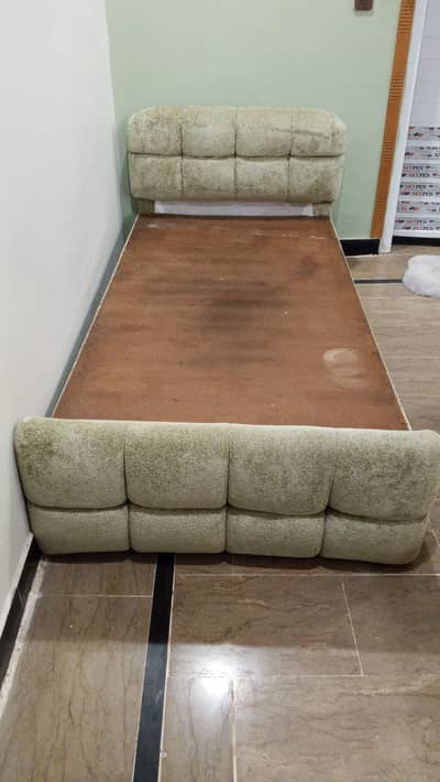 singal bed for sale 10/10  condition