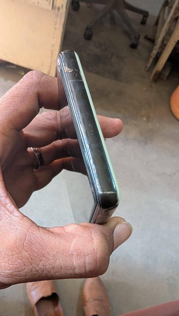 Google Pixel 6a EXCHANGE POSSIBLE 2