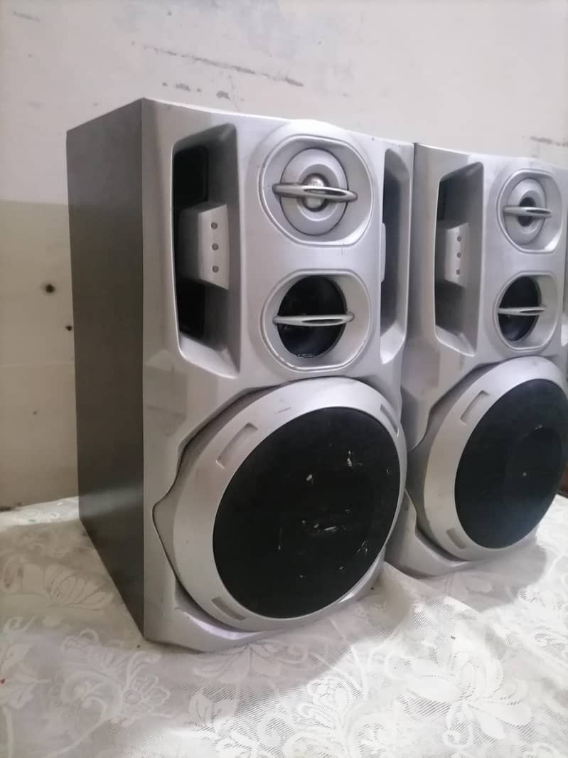 vector woofer 2