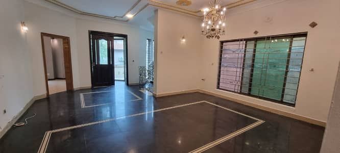 14marla full house available for rent