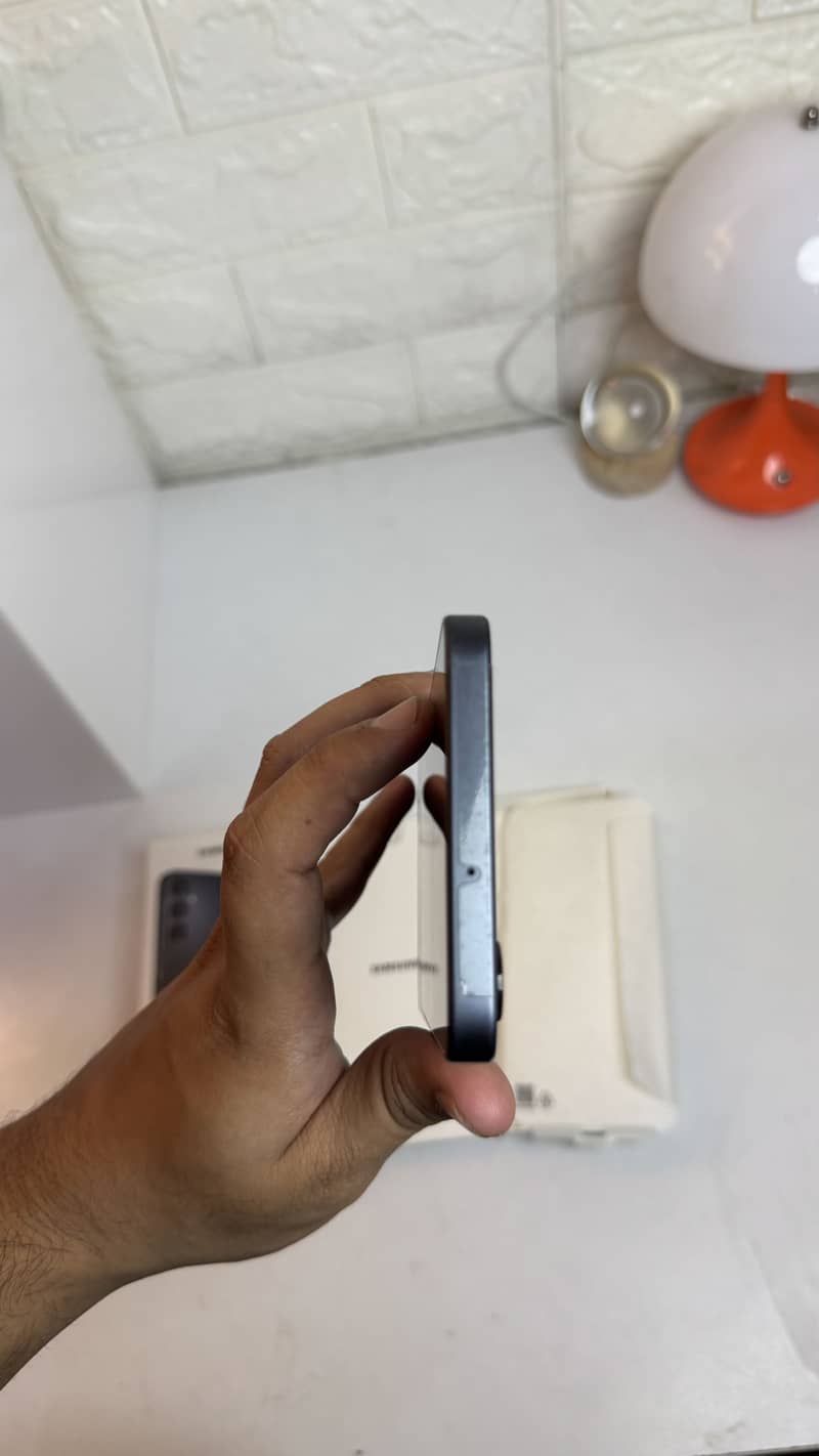 Samsung Mobile A16 1