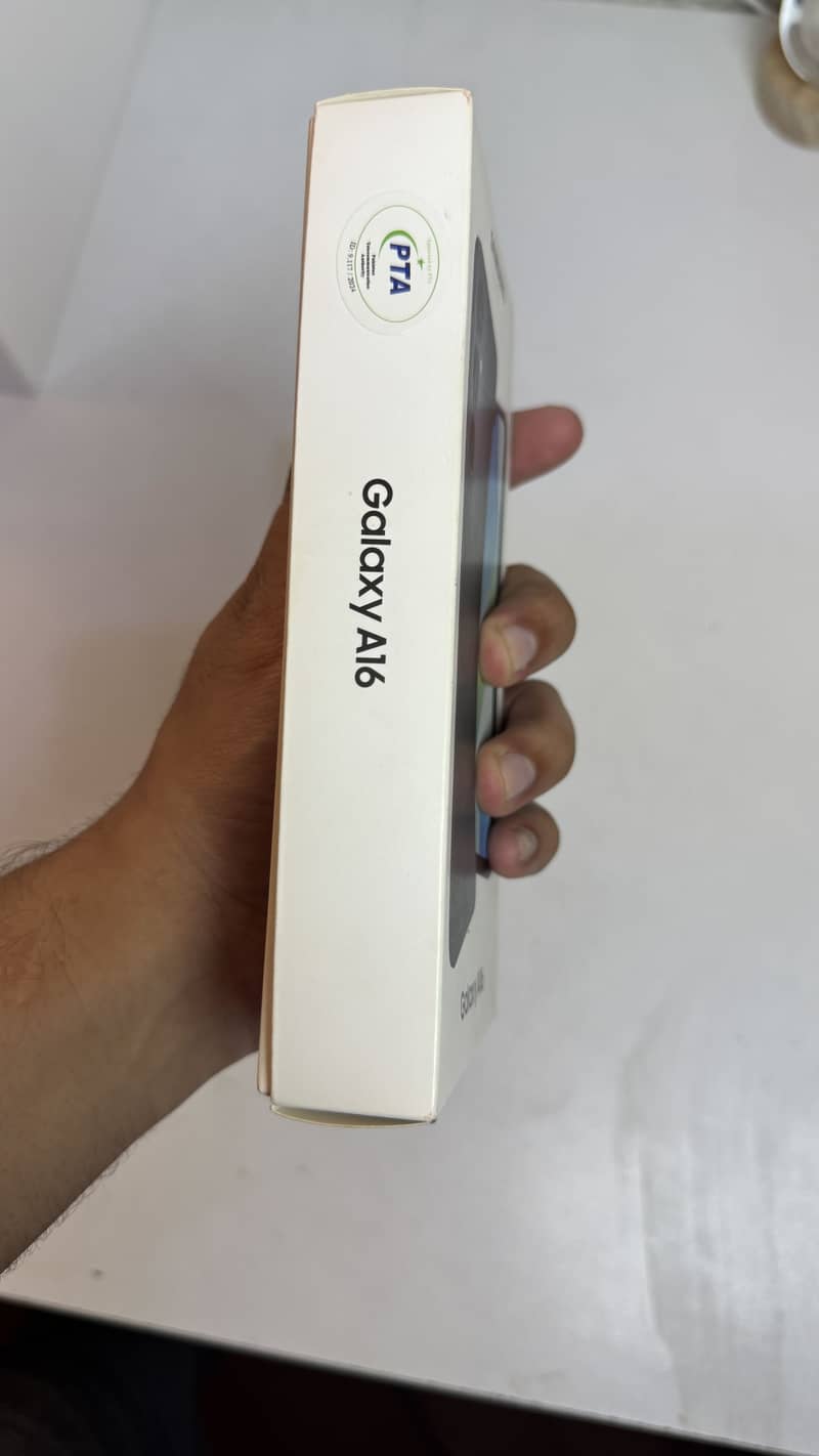 Samsung Mobile A16 8