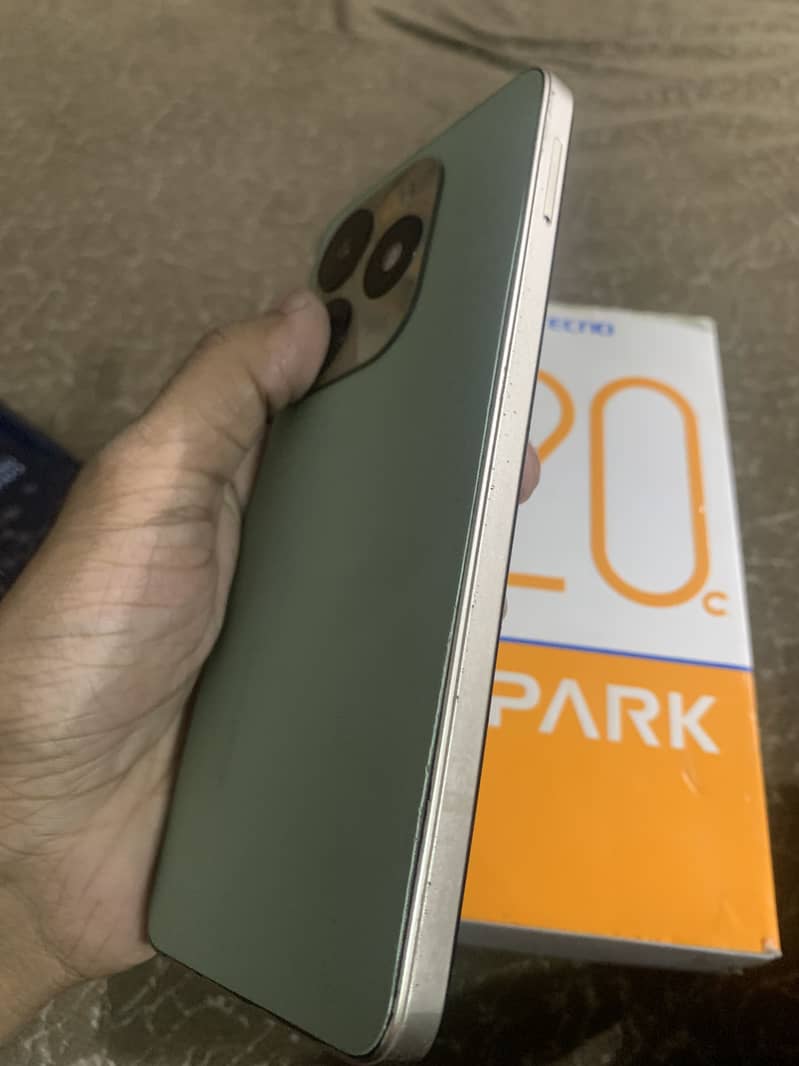 Tecno Spark 20C 2