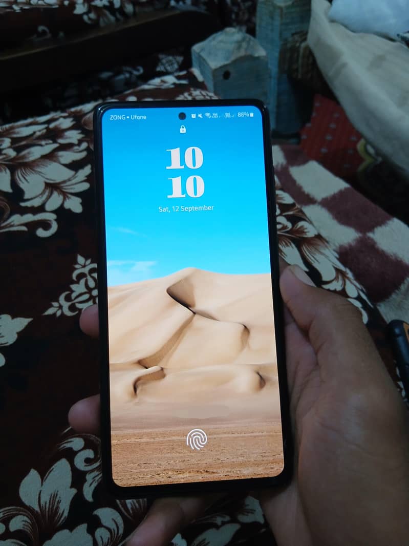 Samsung Mobile A72 0