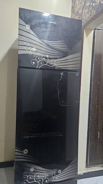 Electrolux double door fridge . genuine condition no repair.