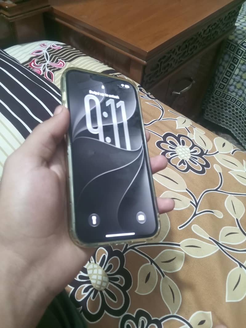 Apple iPhone 13 Pro Max 4