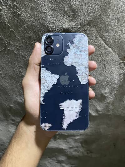 Apple iPhone 12