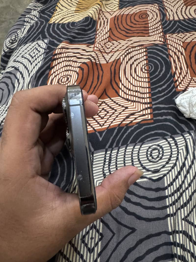 Apple iPhone 13 Pro 0