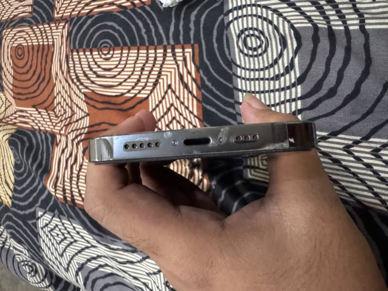 Apple iPhone 13 Pro 5