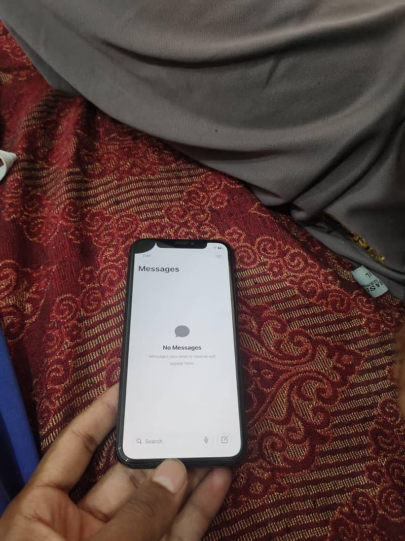 Apple iPhone 11 Pro 7