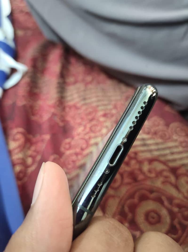Apple iPhone 11 Pro 8