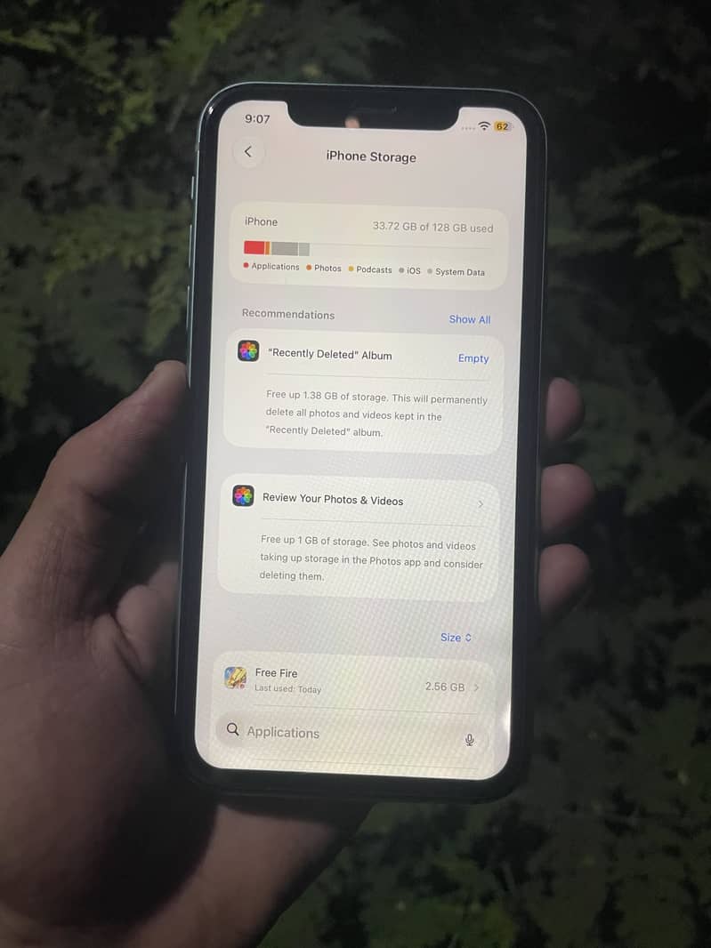 Apple iPhone 11 7