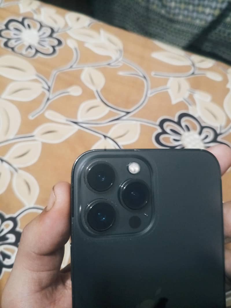 Apple iPhone 13 Pro Max 7