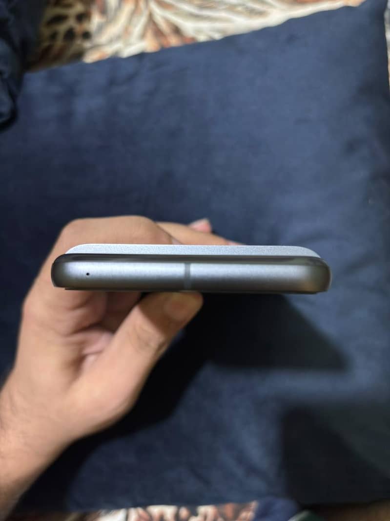 Google Pixel 8 3
