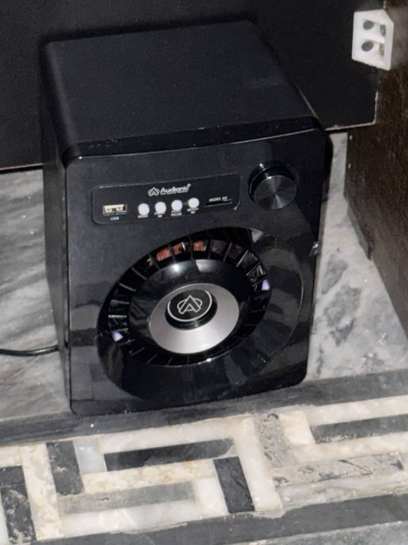 Brand new audionic speaker 0