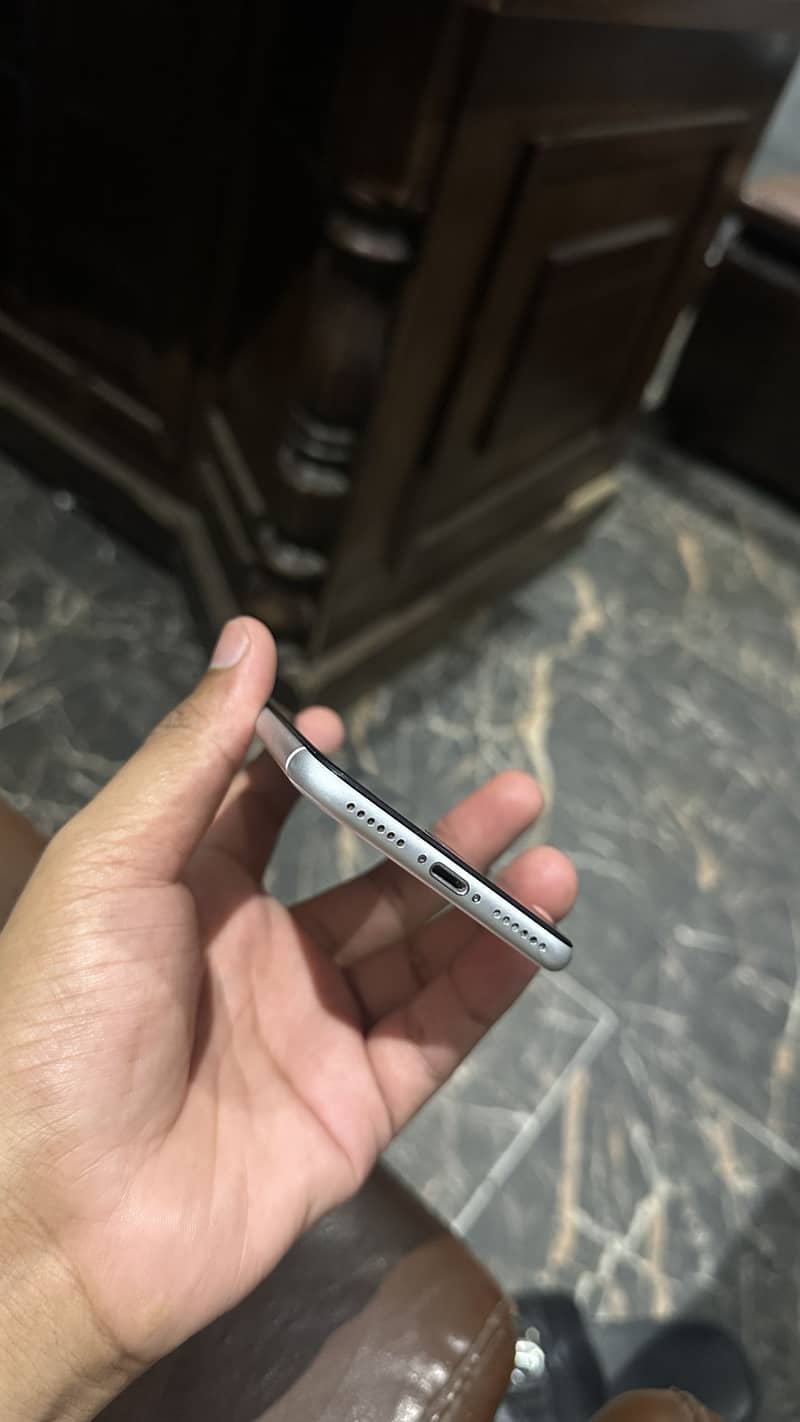 Apple iPhone SE PTA 3