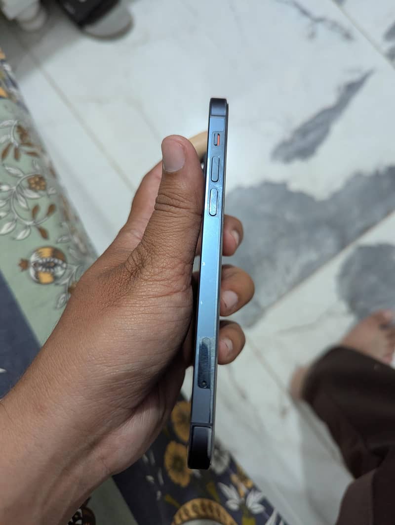 Apple iPhone 12 Pro 6