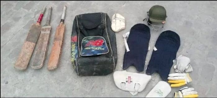 ہارڈ بال کی کرکٹ کٹ مکمل 1