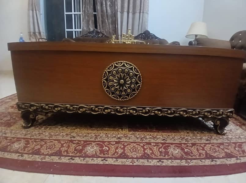 center table 0