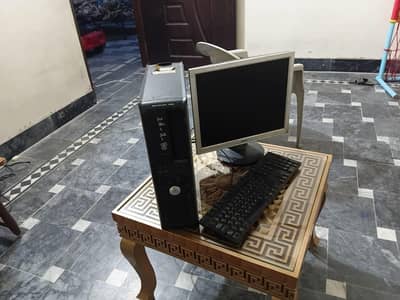 Desktop Computer Set with LCD, Keyboard & Mouse – Complete Set