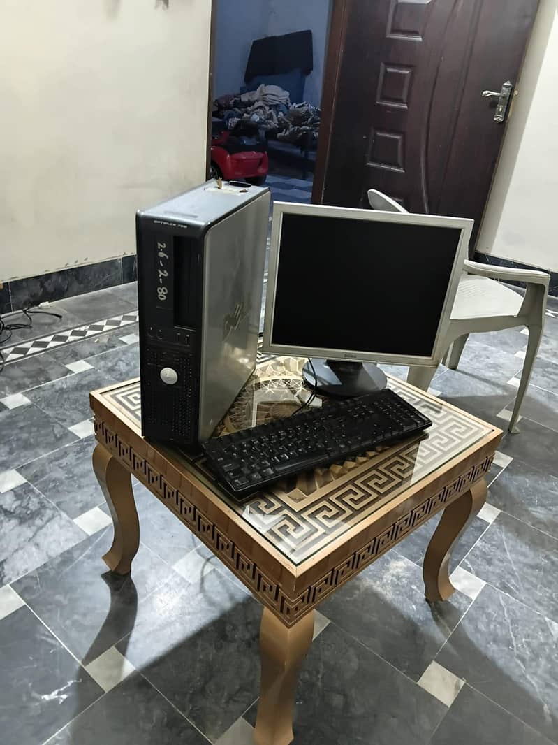 Desktop Computer Set with LCD, Keyboard & Mouse – Complete Set 2