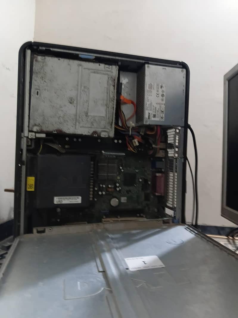 Desktop Computer Set with LCD, Keyboard & Mouse – Complete Set 4