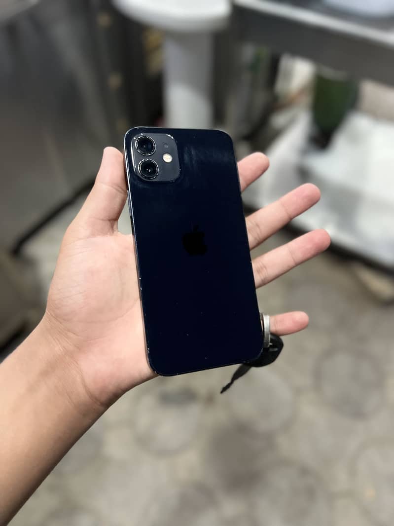 Apple iPhone 12 5